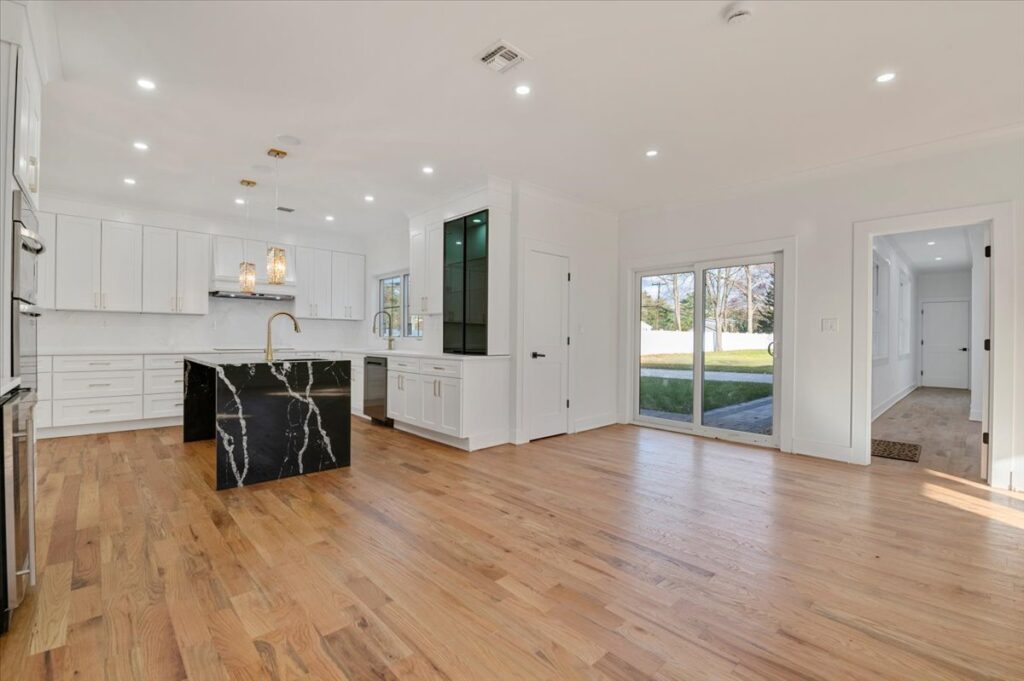 23-780_0273 23-780_0273